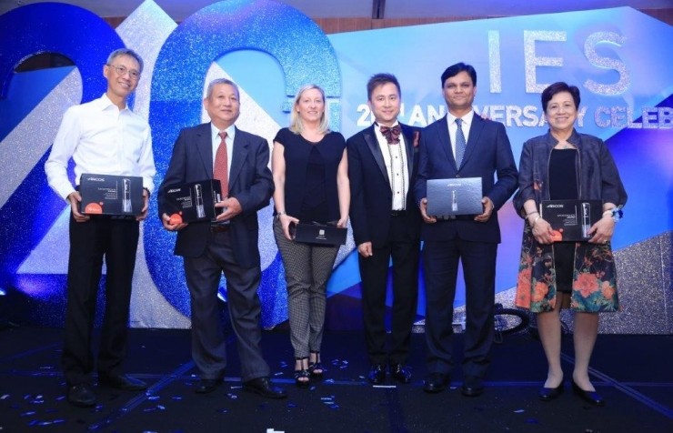 IES 20周年庆典